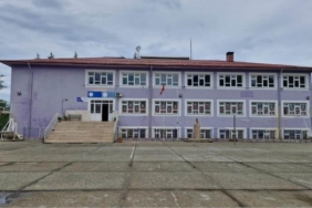 Sınıfta aniden rahatsızlanan 13 yaşındaki öğrenci hayatını kaybetti