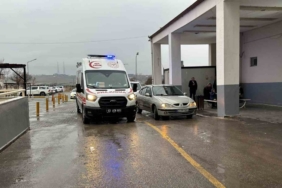 Siverek’te Otomobil ile Traktör Çarpıştı: 5 Yaralı