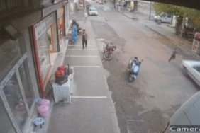 Siverek’te otomobilin çarptığı çocuk, ayağa kalkarak kaçtı