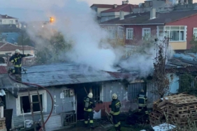 Sobayı yakıp alışverişe çıktı, geldiğinde evi küle döndü