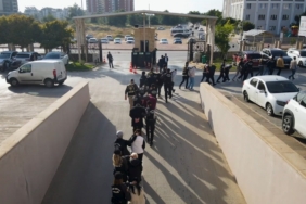 Sosyal medyadan sahte kadın profiliyle kandırdıkları erkeklere eğlence mekanında 10 kat hesap ödetmişler