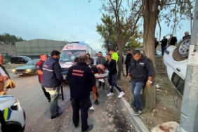 Takla atan otomobil hurdaya döndü: 1 yaralı