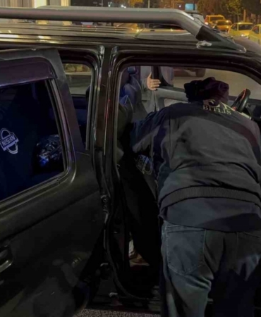 Tatvan’da jandarma ve polisten ortak asayiş uygulaması