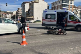 Tavşanlı’da otomobil ile motosiklet çarpıştı: 2 yaralı