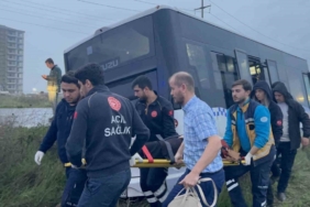 Tekirdağ’da belediye halk otobüsü tarlaya girdi: 2 yaralı