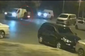 Tekirdağ’da motosikletlinin ağır yaralandığı kaza kamerada