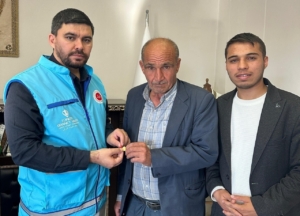 Trafik kazasında ölen kızının kazandığı altın ödülünü Filistin’e bağışlandı