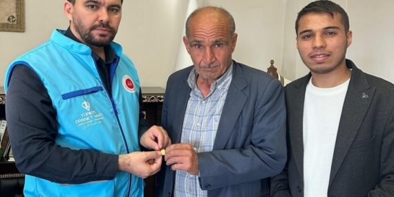 Trafik kazasında ölen kızının kazandığı altın ödülünü Filistin’e bağışlandı