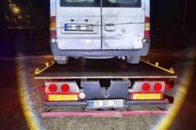Trafik kontrolünde yakalaması olan araç otoparka çekildi