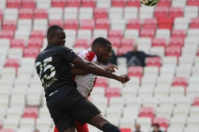 Trendyol 1. Lig: Özbelsan Sivasspor: 3 - Manisa FK: 2