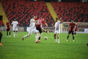 Trendyol Süper Lig: Gaziantep FK: 0 - Eyüpspor: 1 (İlk yarı)