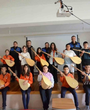 Tunceli Emniyeti’nden öğrencilere hem eğitim hem eğlence