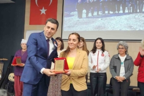 Tunceli’de sanatın gücüyle kadına yönelik şiddete karşı etkileyici mesaj