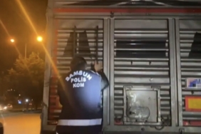 Tütün operasyonunda tırdan 215 kilo kaçak tütün çıktı