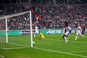 UEFA Konferans Ligi: Samsunspor: 1 - Hamrun: 0 (İlk yarı)