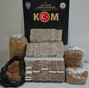 Uşak’ta kaçak tütün ve makaron operasyonu