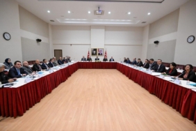 Vali Aktaş açıkladı: "Enkazdan kurtarılan Dilara yoğun bakımdan çıktı"