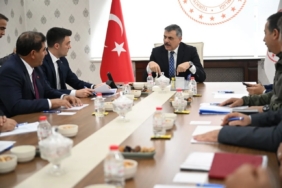 Vali Çiftçi, Horasan’da