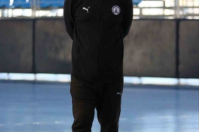 Yalıkavakspor Başantrenörü Özcan: "Hedefimizden ayrılmadan yola devam ediyoruz"