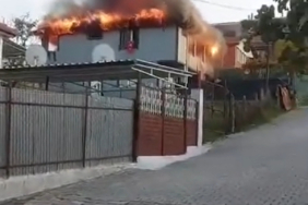 Yalova’da 2 katlı evde yangın