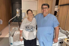 Yaşlı kadın omurga kırığı ameliyatı sorası yeniden yürümeye başladı