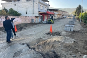 Yenipazar’da yol ve kaldırım çalışmaları sürüyor