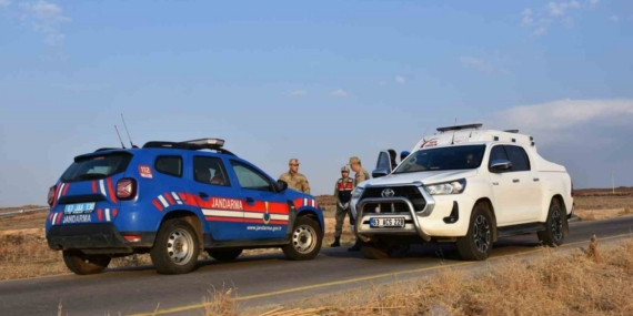 Yol kenarında silahla vurulmuş erkek cesedi bulundu
