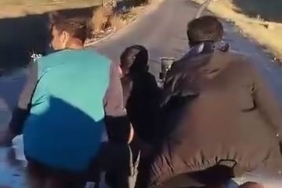 Yolculuklarını çekmek isterken, kendi kazalarını kaydettiler