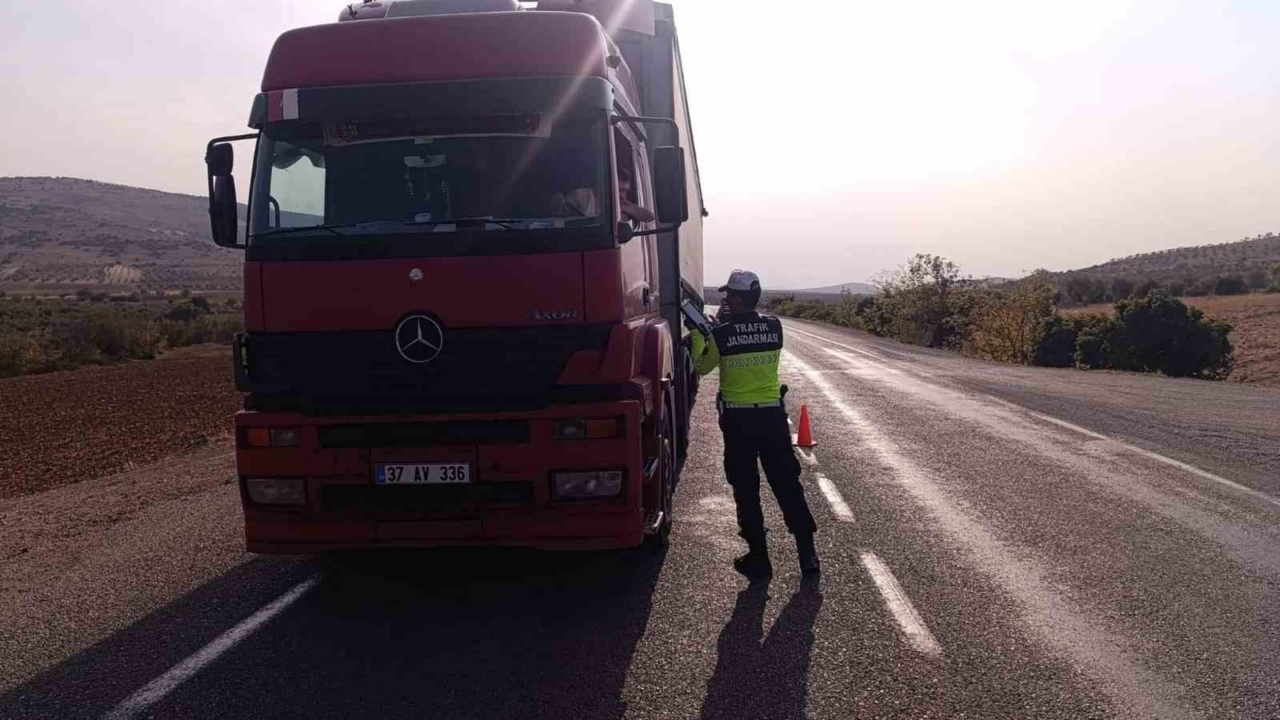 Yük taşıyan araçlara sıkı denetim