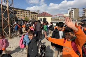 Yüksekova’da 30 bin öğrenci için 9 günlük "ara maraton" başladı