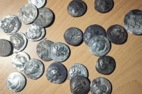Yurt dışına kaçırılan 71 antik sikke komşuda yakalandı