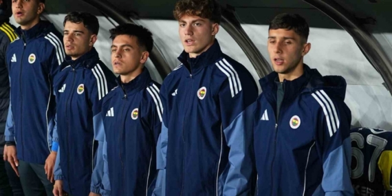 18 yaşındaki Haydar Karataş ile 16 yaşındaki Alaettin Ekici, derbide forma giydi