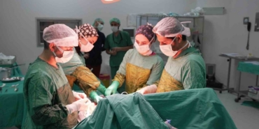 2 kilogramı aşan dev tümör başarıyla çıkarıldı