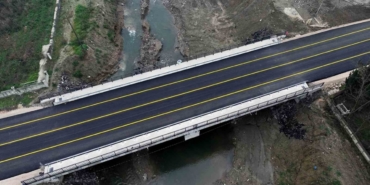 20 mahalleyi birbirine bağlayan köprüde yenileme çalışmaları sona geldi