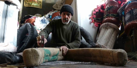 55 yıllık semer ustası teknolojiye meydan okuyor