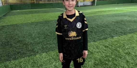 9 yaşındaki Defne’nin golleri beğeni topladı