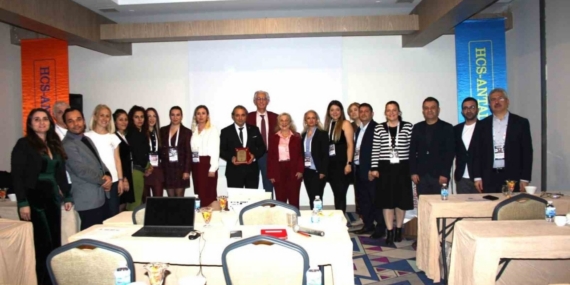 Acil tıp eğitiminde dijitalleşme çalışmasına uluslararası kongrede ödül