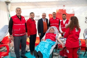 Adana kan bağışında her zaman ilk üçte