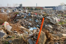 Adana merkezindeki arazi, çöp ve moloz doldu