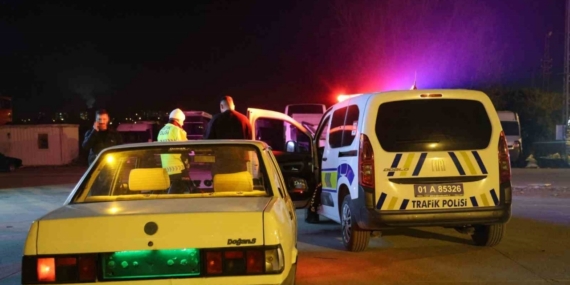 Adana’da iki otomobil sürücüsüne 49 bin 781 lira idari ceza