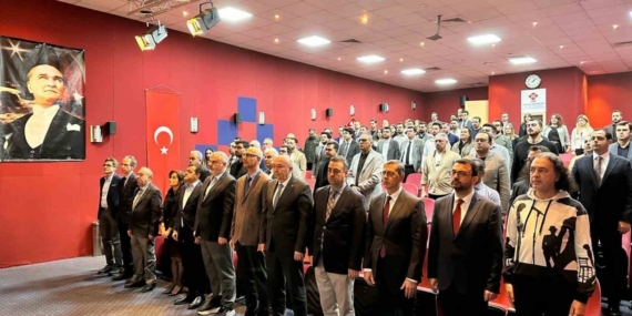 Adana’da kalp ve damar cerrahisi uzmanları güncel yaklaşımları değerlendirdi