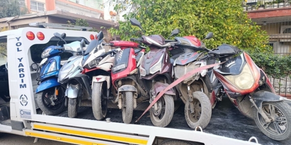 Adana’da neredeyse durdurulan her iki motosikletliden biri ceza yedi