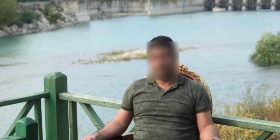 Adana’da torbacı olduğu öne sürülen şahıs canlı yayında intihar etti