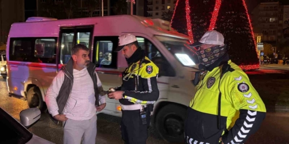 Adana’da trafik denetimi: 60 araç sürücüsüne 495 bin lira ceza