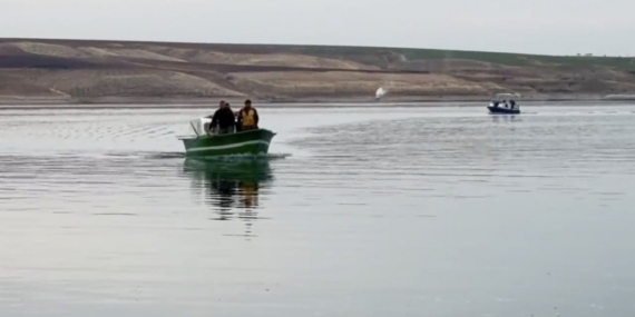 Adıyaman’da baraj gölünde tekne alabora oldu: 5 kişiden 1’i kayıp