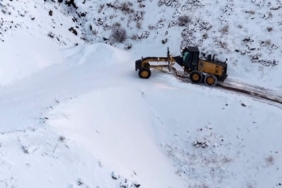 Adıyaman’da karla mücadelede çalışmaları devam ediyor