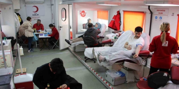 ADÜ’de kan  bağışı etkinliği düzenlendi