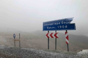 Afyonkarahisar’da kar yağışı yüksek kesimlerde etkili oldu