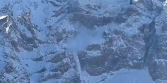 Ağrı Dağı’nda çığ düştü