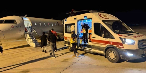 Ağrı’da 2 yaşındaki bebek ambulans uçakla İstanbul’a sevk edildi